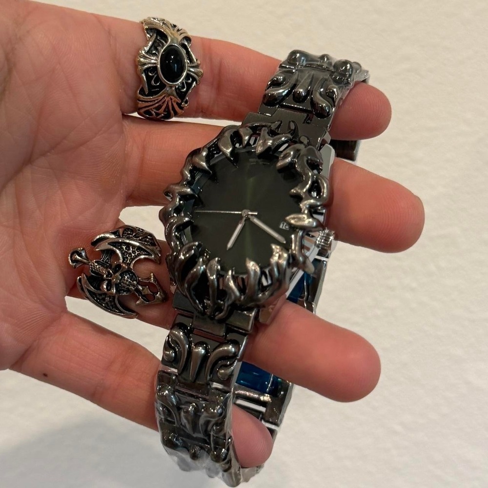 y2k chrome darkgreen face gorpcore watch - Picture 2 of 3